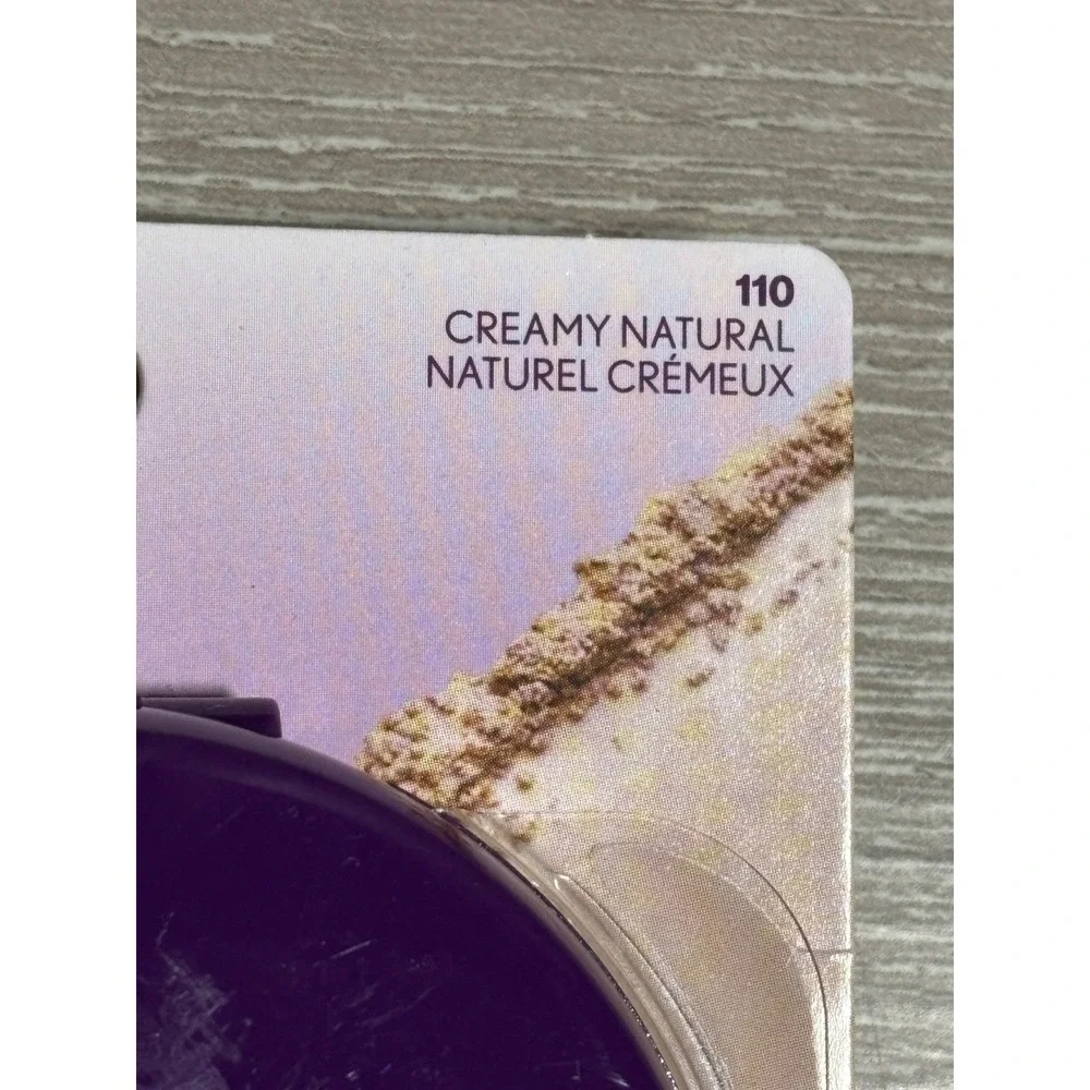 NEW Covergirl Advanced Radiance Age-Defying Pressed Powder 110 Creamy Natural